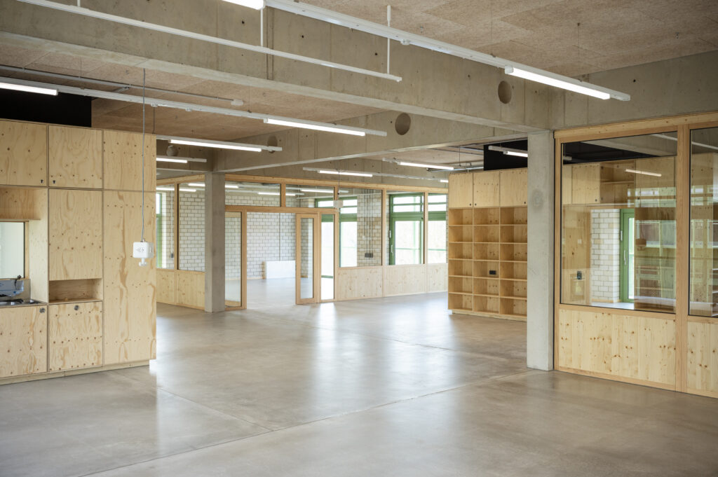 Projekt Schulbau Open Source – SOS Weimar von Barbara Pampe