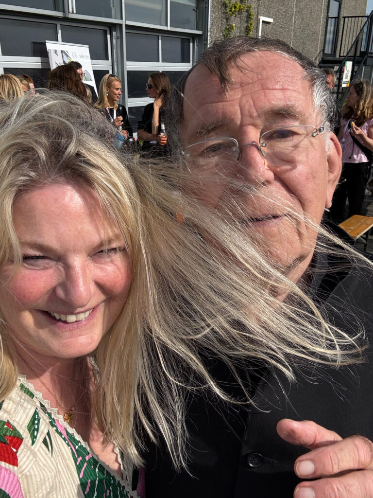 SCHULBAU-Gründerin und CEO Kirsten Jung zusammen mit Jan Gehl